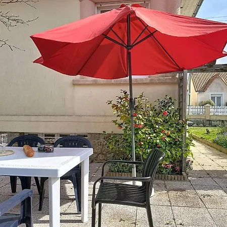 La Rose Des Pins By Interhome